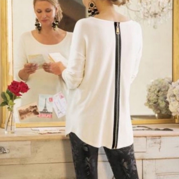 Soft Surroundings Gray Sweater With Gold Zipper Detail In Back. Size L - Picture 2 of 6